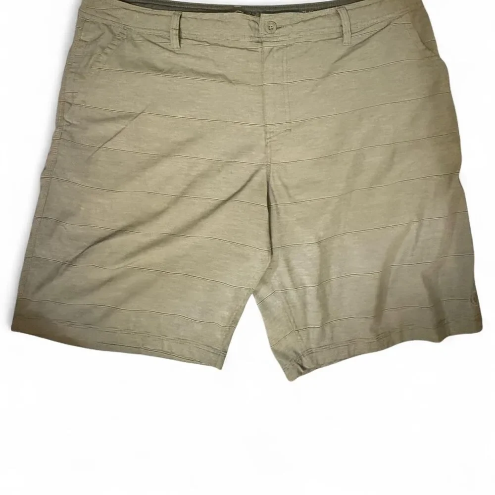 Hybrid-apparel Men's Grey Shorts